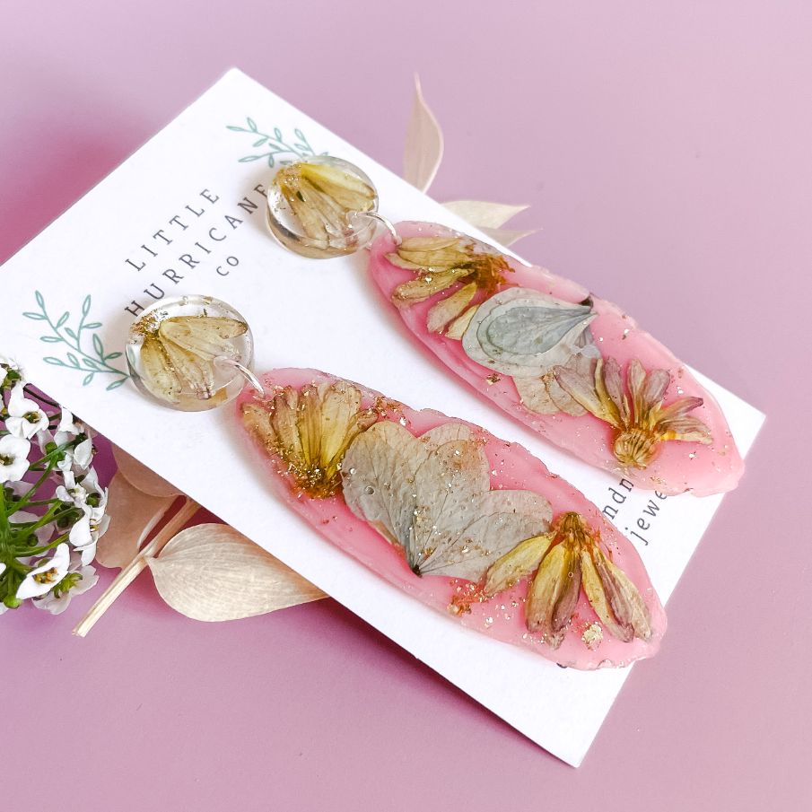 Daisy & Hydrangea Petals Pink Geode