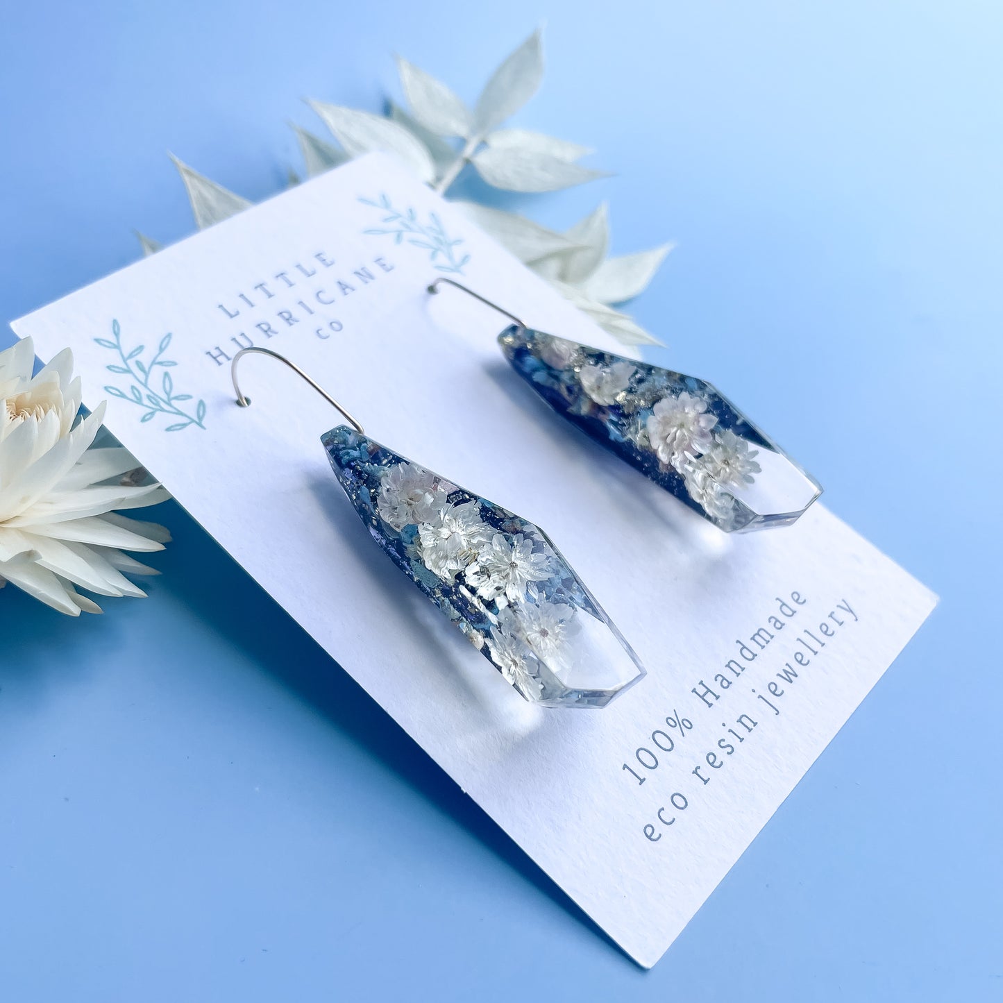 Faceted Dangles - Rice Flower & Thyrptomene on black