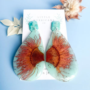 Pink Orange Gum on Aqua Teardrop Geode