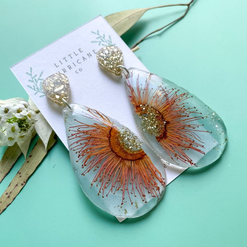 Pink Orange Gum on Vintage Blue Teardrop Geode