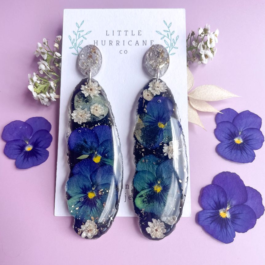 Viola Garden on black Geode