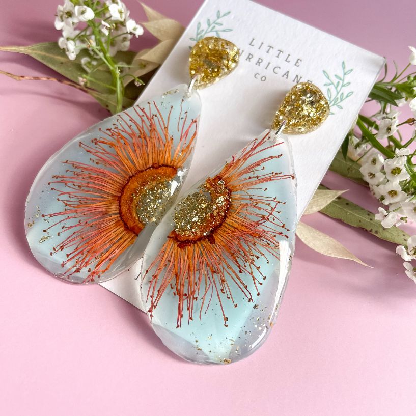 Pink Orange Gum on Vintage Blue Teardrop Geode