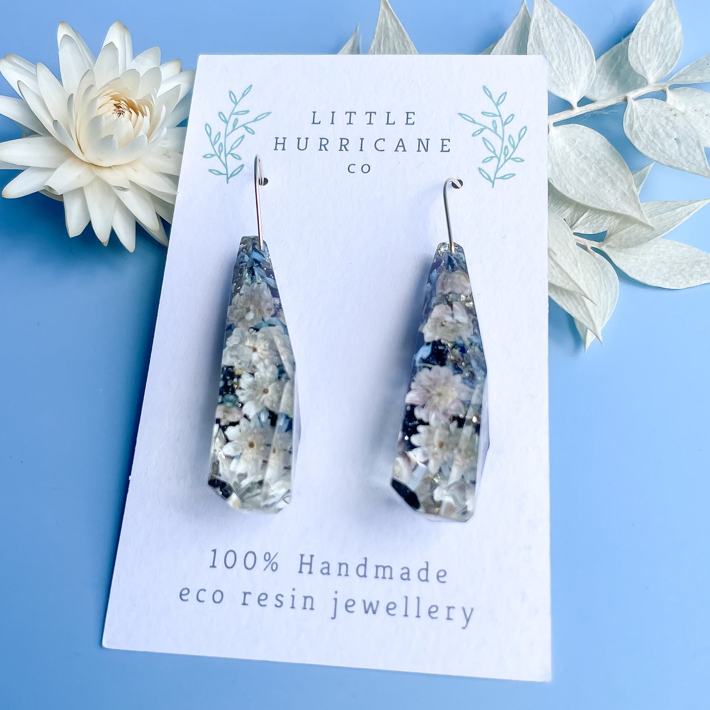 Faceted Dangles - Rice Flower & Thyrptomene on black