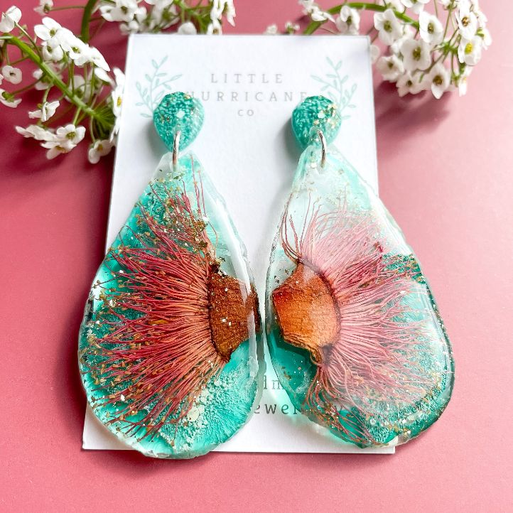 Pink Gum on Teal Teardrop Geode