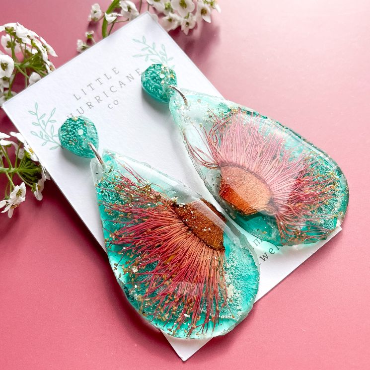 Pink Gum on Teal Teardrop Geode