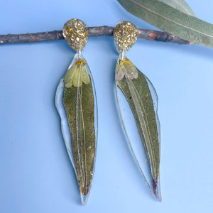 Eucalyptus leaf & Daisy petals dangles