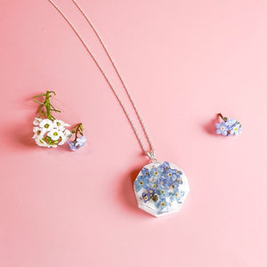 Forget me not necklace