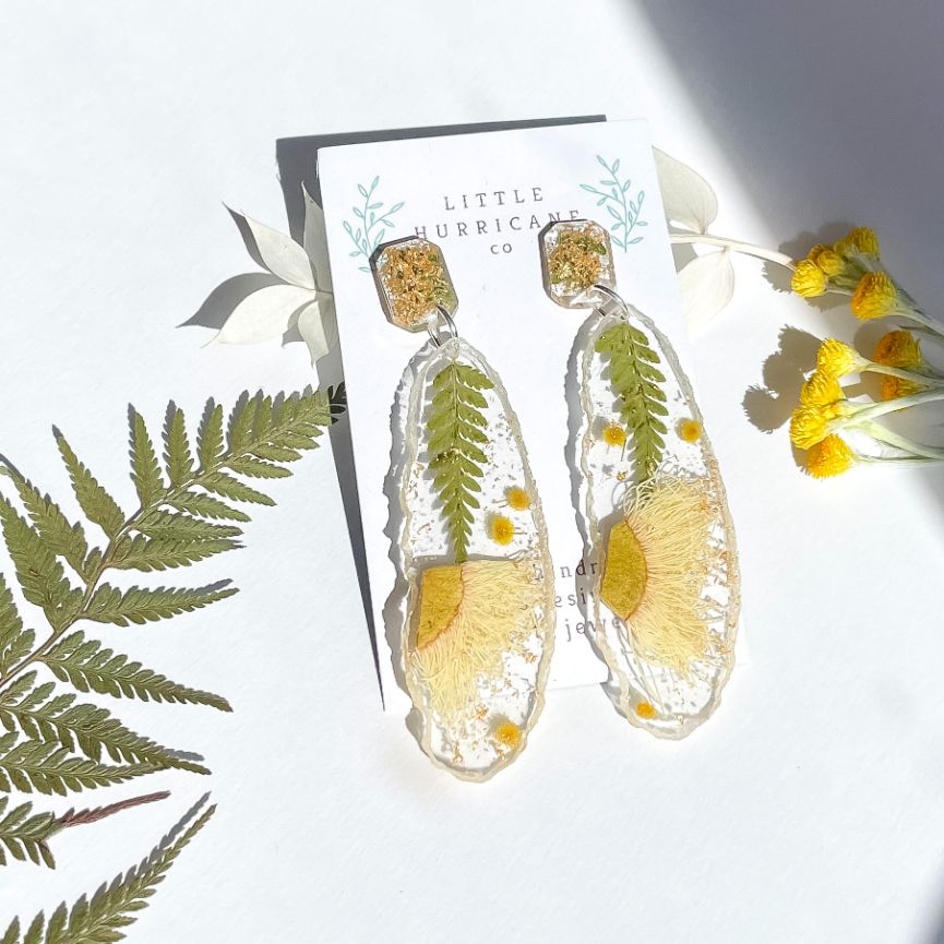 White Gum Blossom Geode