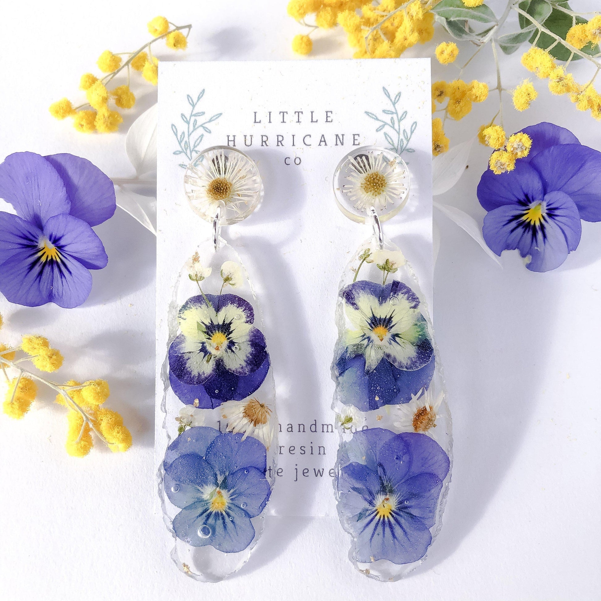 Daisy & Violas garden Geode - Little Hurricane Co