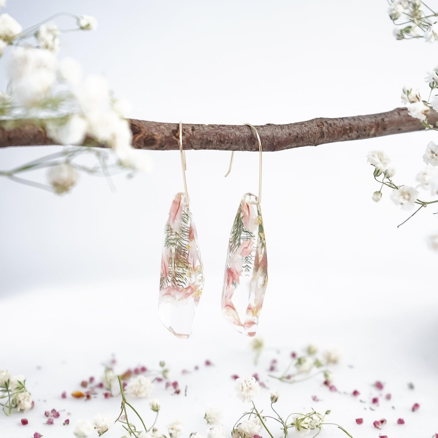 Faceted Dangle - Strawberry Fields Flower - Little Hurricane Co