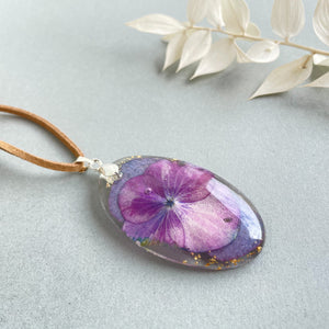 Moody Hydrangea Oval Necklace